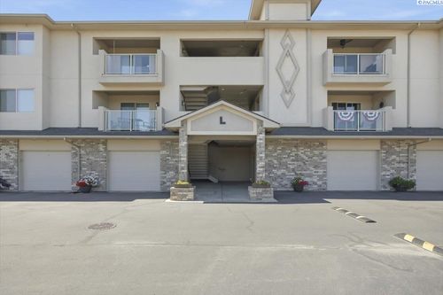 l-104-3710 W Canyon Lakes Dr, Kennewick, WA, 99337-2764 | Card Image