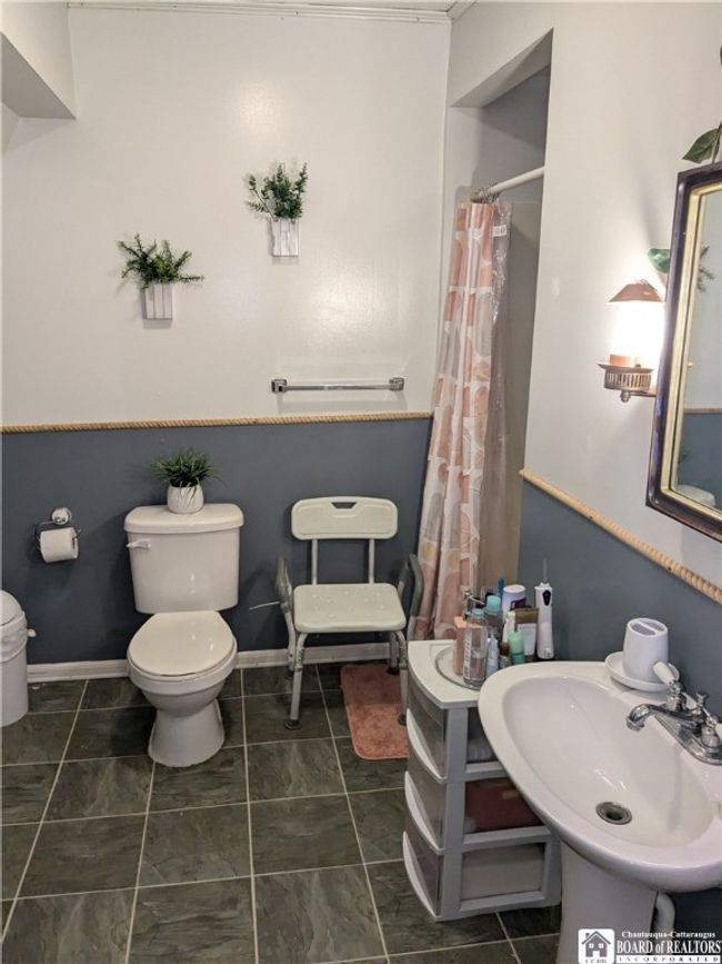 650 Barrows St, House other with 3 bedrooms, 2 bathrooms and null parking in Jamestown NY | Image 18