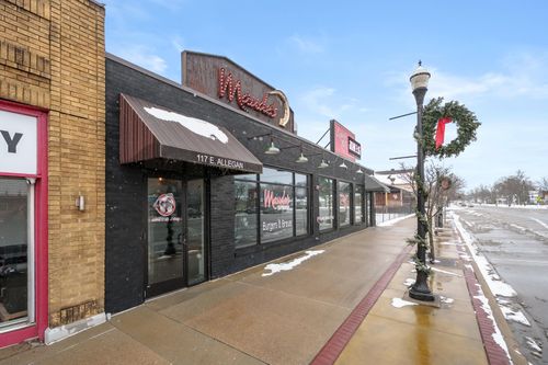 117 E Allegan St, Otsego, MI, 49078-1101 | Card Image