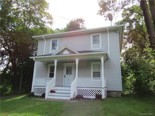 2-25 Fairway Dr, Pawling, NY, 12564-1412 | Card Image