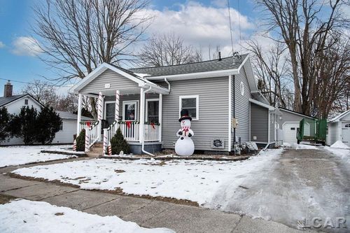 124 W Walnut St, Morenci, MI, 49256-1246 | Card Image