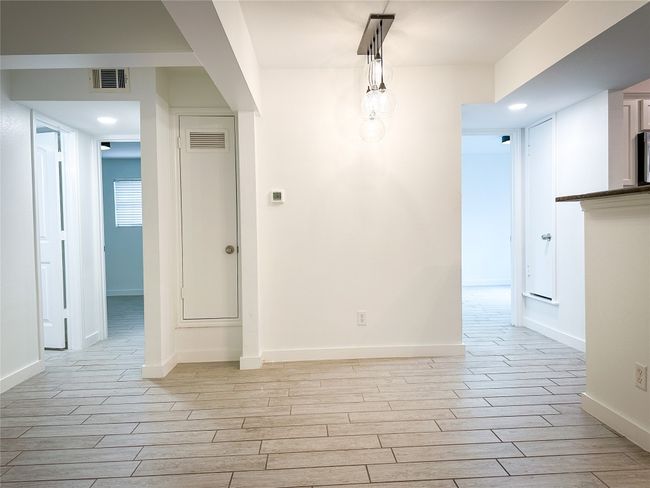 APT-102 - 1307 Norwalk Ln, Condo with 3 bedrooms, 2 bathrooms and null parking in Austin TX | Image 5