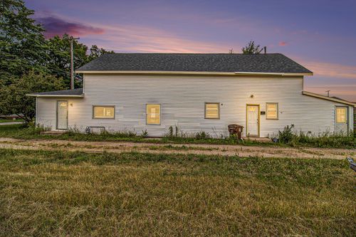 117 S B St, Trufant, MI, 49347-5103 | Card Image