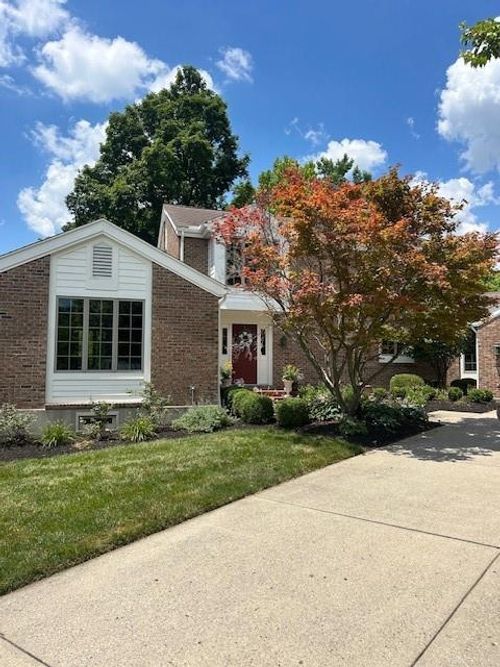 563 Eagle Cir, Kettering, OH, 45429-1862 | Card Image