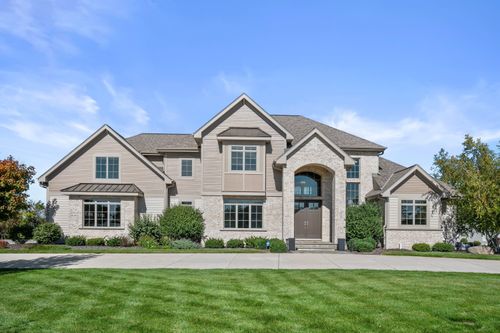 1649 Spring Valley Rd, Hartland, WI, 53029-2056 | Card Image