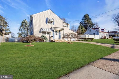2911 Mercer Quaker Bridge, HAMILTON TOWNSHIP, NJ, 08619 | Card Image