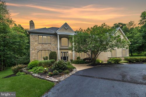 107 Arboresque Dr, New Hope, PA, 18938-5825 | Card Image