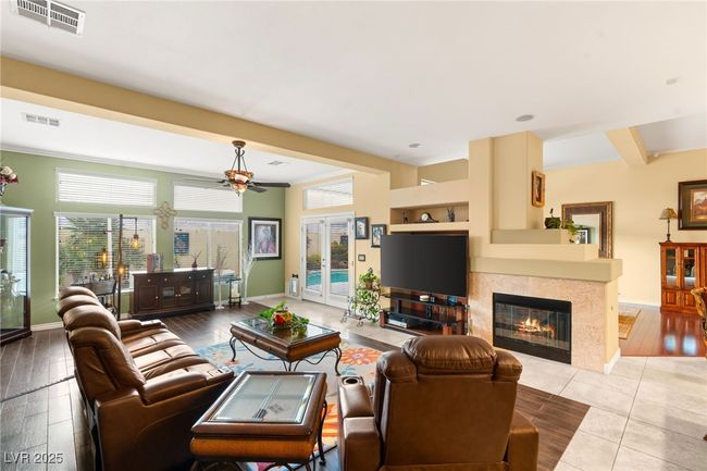 5940 Vizzi Ct, House other with 4 bedrooms, 3 bathrooms and null parking in Las Vegas NV | Image 5