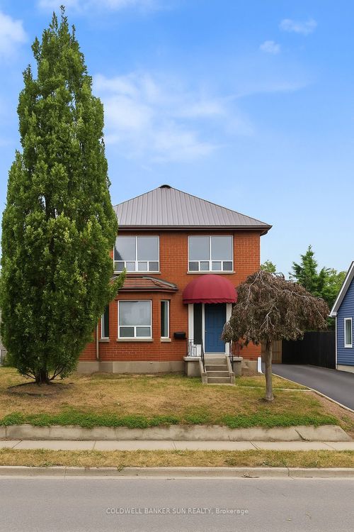 220 Bloor St W, Oshawa, ON, L1J1P8 | Card Image