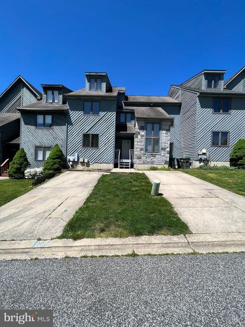 105 Foxfire Dr, NEWARK, DE, 19711-4372 | Card Image