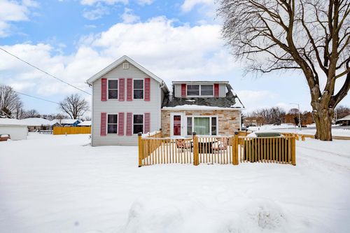 225 E Centre St, Footville, WI, 53537-8136 | Card Image