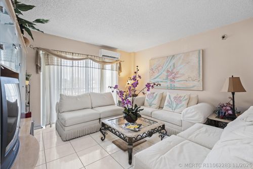 413-4174 Inverrary Dr, Lauderhill, FL, 33319-4549 | Card Image