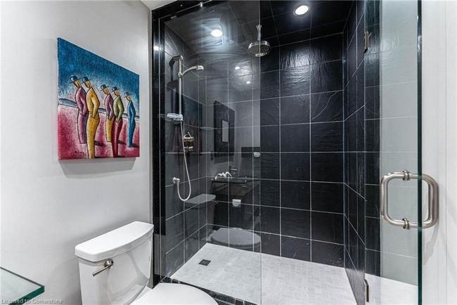 1703 - 67 Caroline St S, House attached with 2 bedrooms, 2 bathrooms and 1 parking in Hamilton ON | Image 17