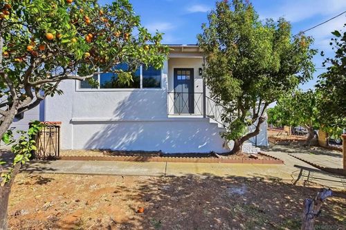 6121 Cumberland St, San Diego, CA, 92139-2239 | Card Image