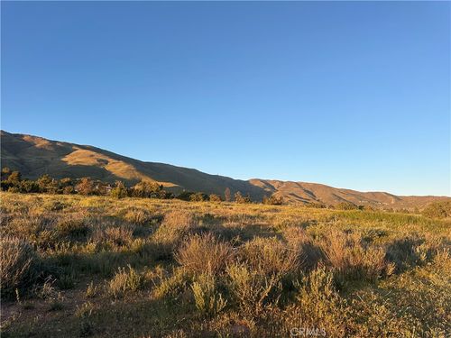 2 Hannah Ct Shannondale, Acton, CA, 93510 | Card Image