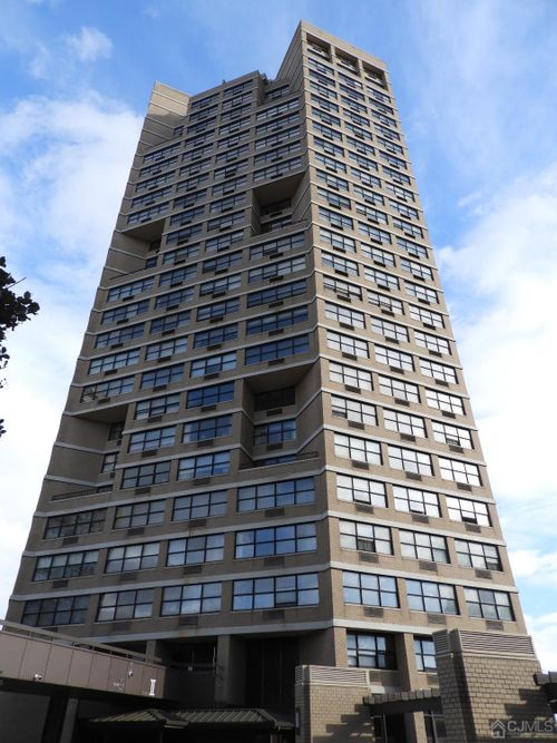 apt-11g-7002 Kennedy Blvd E, Guttenberg, NJ, 07093-4911 | Card Image