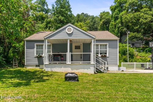 632 W Tri County Blvd, Oliver Springs, TN, 37840-1432 | Card Image