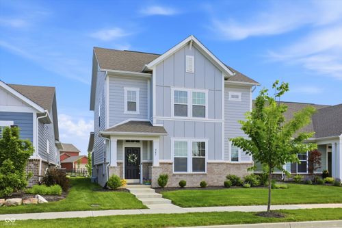 445 Washington St, Fortville, IN, 46040-1736 | Card Image