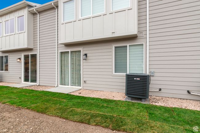 537 N Blue Lake St St, Townhouse with 3 bedrooms, 3 bathrooms and 4 parking in Garden City UT | Image 28