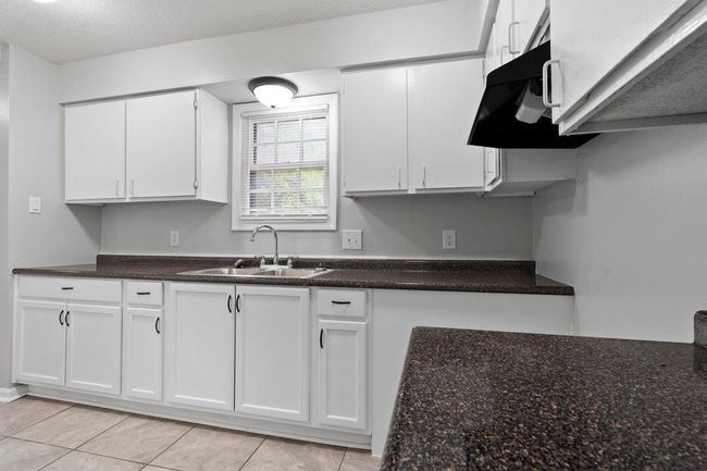 5250 - 5250 Flowering Peach Dr, House other with 3 bedrooms, 2 bathrooms and null parking in Memphis TN | Image 6