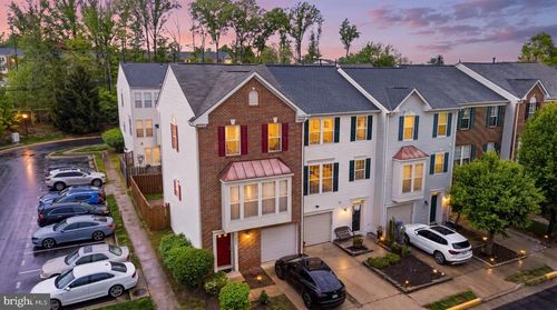 7864 Dogue Indian Cir, LORTON, VA, 22079-2145 | Card Image