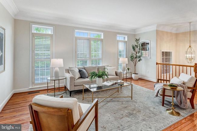 25804 Commons Sq, Townhouse with 3 bedrooms, 4 bathrooms and null parking in CHANTILLY VA | Image 5