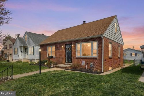 1006 Walnut St, HANOVER, PA, 17331-1525 | Card Image
