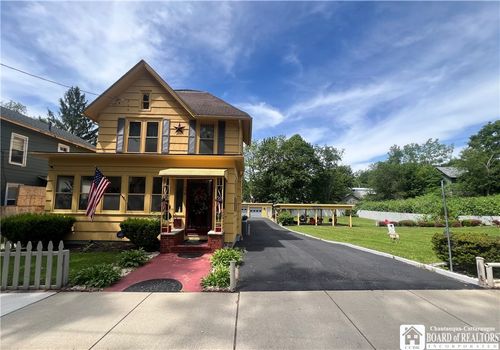 18 W 10th St, Jamestown, NY, 14701-3023 | Card Image