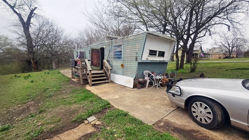 815 N Estes Ave, Yellville, AR, 72687-9304 | Card Image