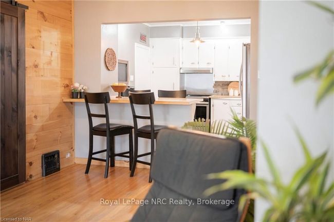 148 York St, House other with 2 bedrooms, 2 bathrooms and 2 parking in Saint Catharines ON | Image 6