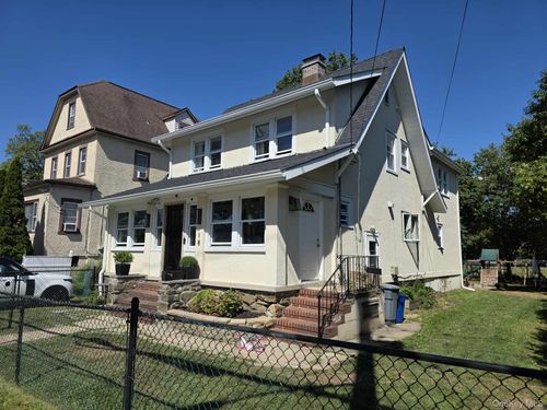 18 Webster Ave, Harrison, NY, 10528-2906 | Card Image