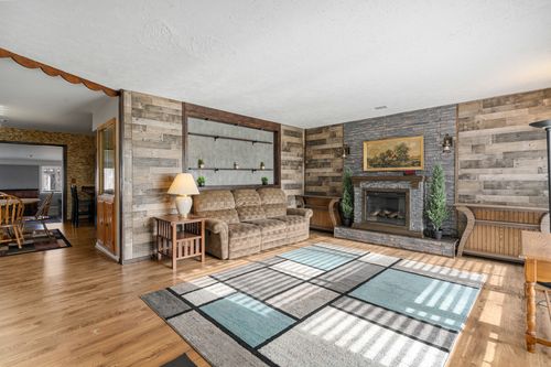 502 W 7th St, Lockport, IL, 60441-2807 | Card Image