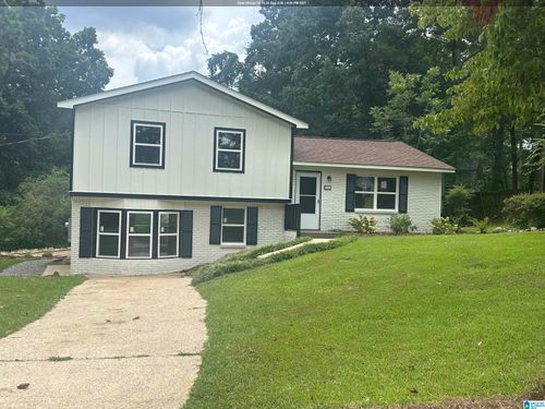 227 27th Court Cir Nw, Center Point, AL, 35215-2427 | Card Image
