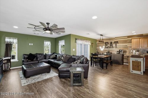 134 Sciota Garden Rd, Sciota, PA, 18354-7739 | Card Image