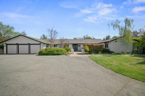 18119 Via Encantada, Monte Sereno, CA, 95030-2103 | Card Image