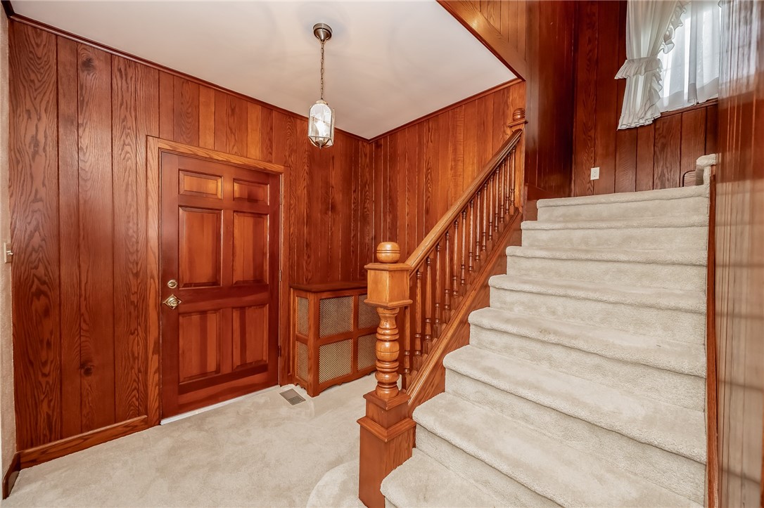Residential in Center Twp/Homer Cty 2