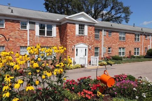 105-3333 Moores River Dr, Lansing, MI, 48911-1051 | Card Image