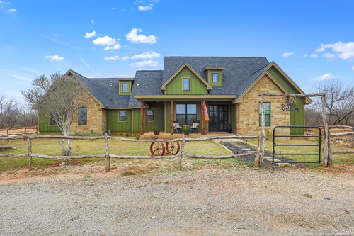5734 Jay Dr, Devine, TX, 78016 | Card Image