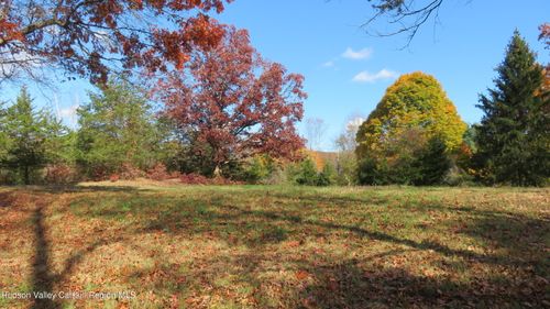 00 N Quaker Ln, Staatsburg, NY, 12580 | Card Image