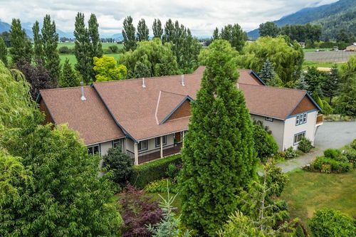 608 Arnold Rd, Abbotsford, BC, V3G1S4 | Card Image