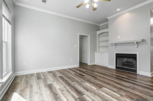 5565 Ducros Dr, Baton Rouge, LA, 70820-4241 | Card Image