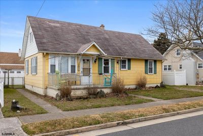 32 N Pelham Ave, House other with 3 bedrooms, 1 bathrooms and null parking in Longport NJ | Image 2