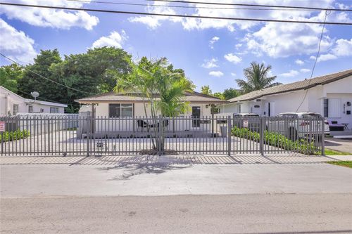 2-3520 Sw 88th Pl, Miami, FL, 33165-4330 | Card Image