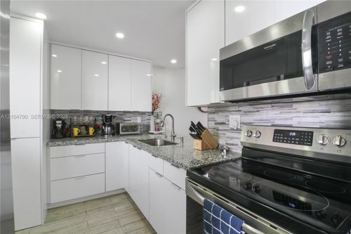 312-8075 Sw 107th Ave, Miami, FL, 33173-4892 | Card Image