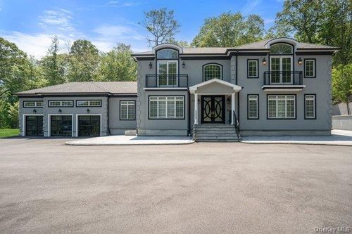 23 Woodbury Rd, Woodbury, NY, 11797-1406 | Card Image
