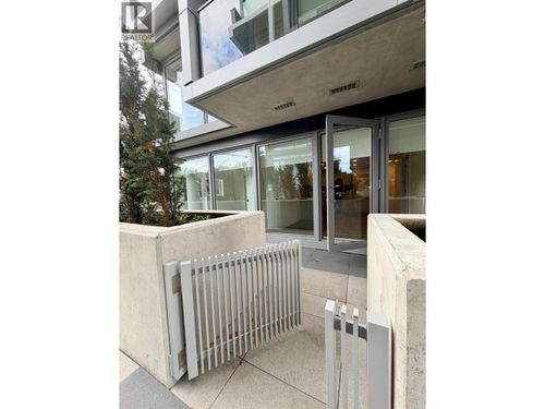 8120 Oak St, Vancouver, BC, V6P0N2 | Card Image