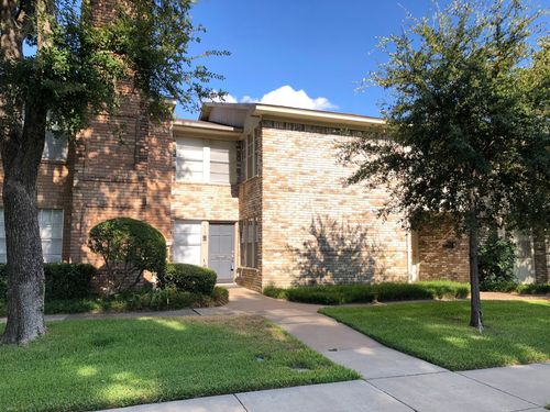 513 Towne House Ln, Richardson, TX, 75081-3529 | Card Image