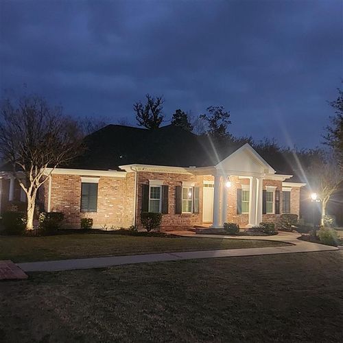 934 Saint James Dr, Lake Charles, LA, 70611-6836 | Card Image