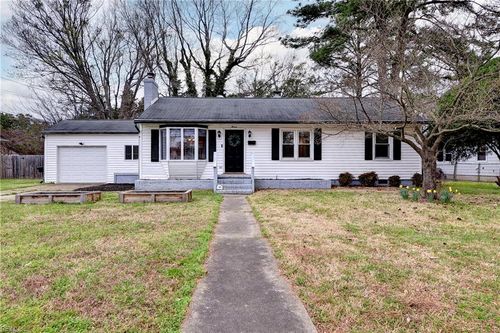 11 N Greenfield Ave, Hampton, VA, 23666-2625 | Card Image