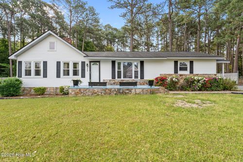 1335 N Ridge St, Southern Pines, NC, 28387-4232 | Card Image